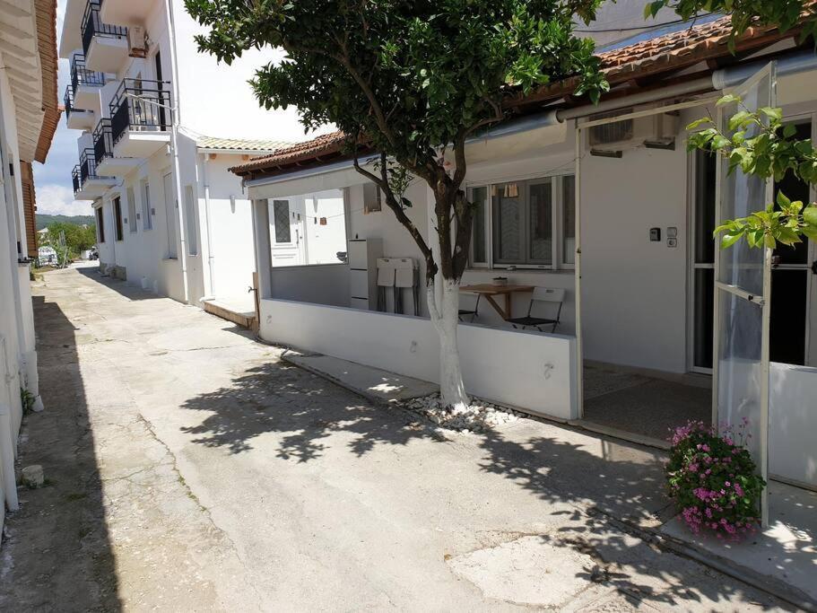 Stamatis Apartment Агиос Георгиос Екстериор снимка